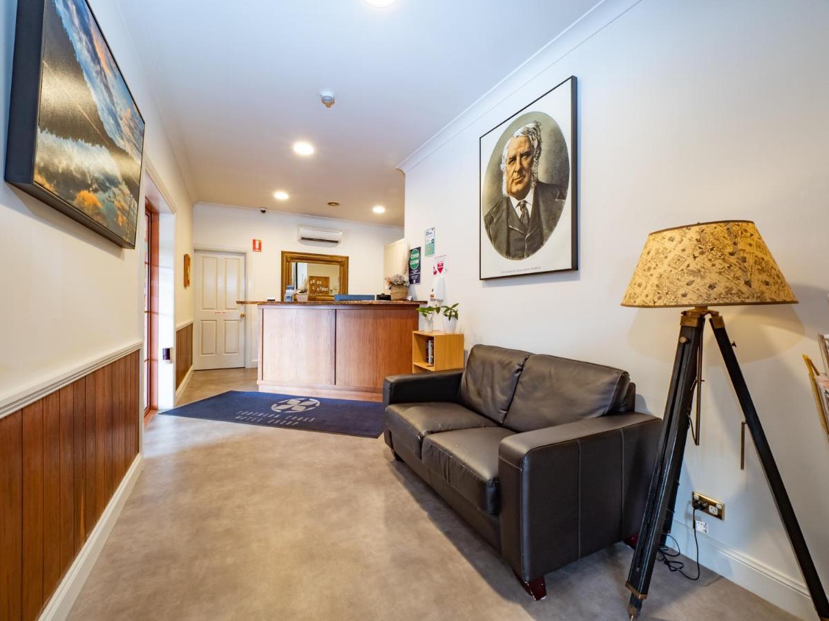 Bowen Inn Motel Lithgow Zewnętrze zdjęcie